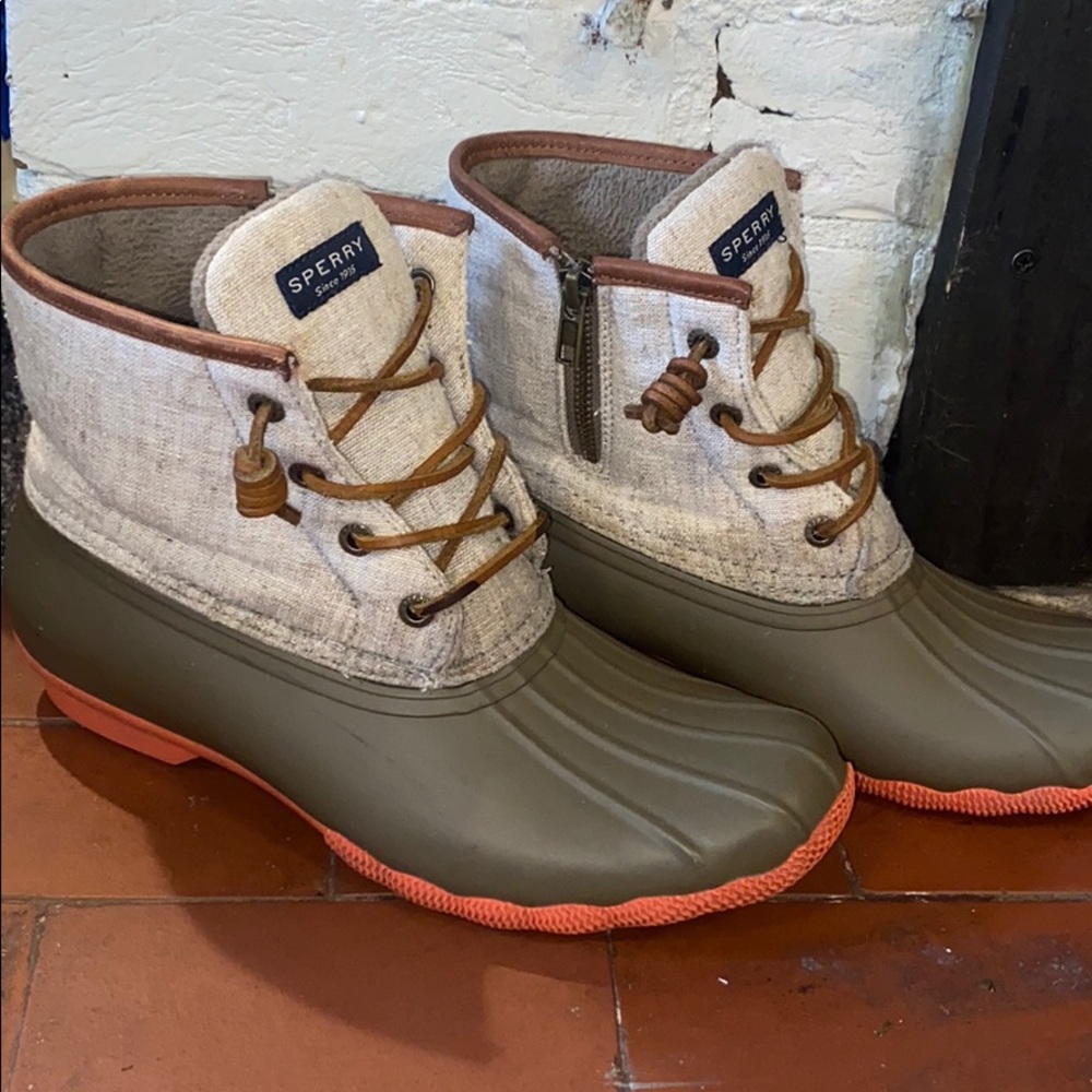 Women’s Sperry Duck Boot Sz. 8.5